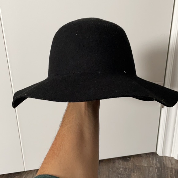 Aldo Black Felt Hat - Picture 6 of 6